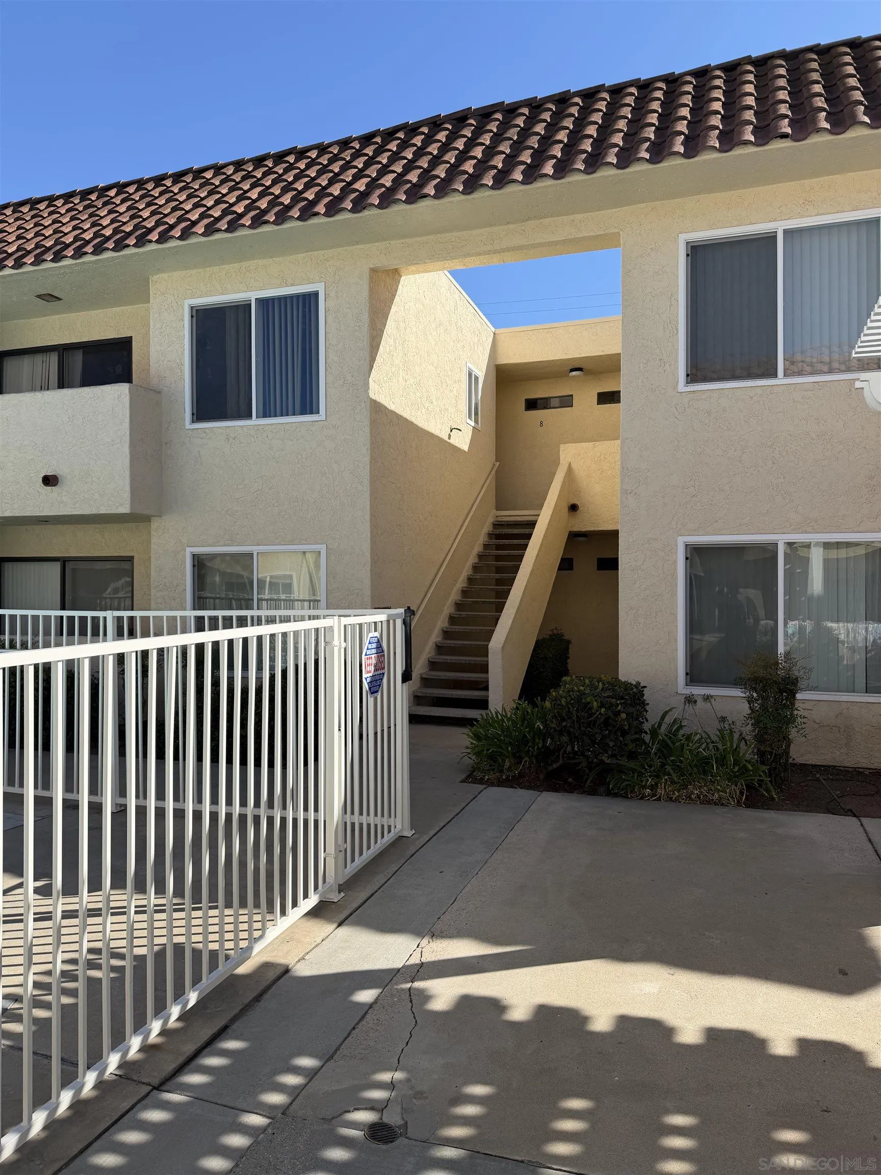 8546 Graham Terrace Santee, CA 92071 - Photo 7 of 10