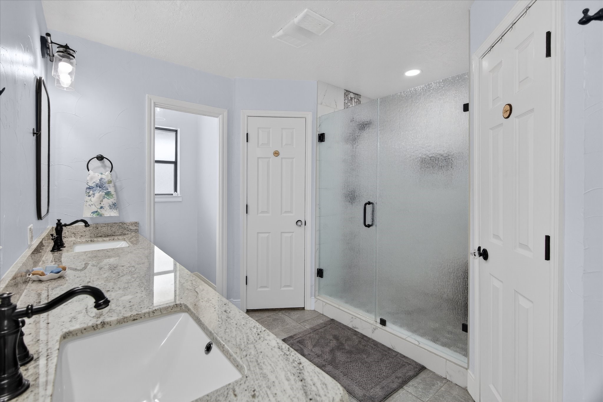 159 County Road 611A Angleton, TX 77515 - Photo 14 of 40