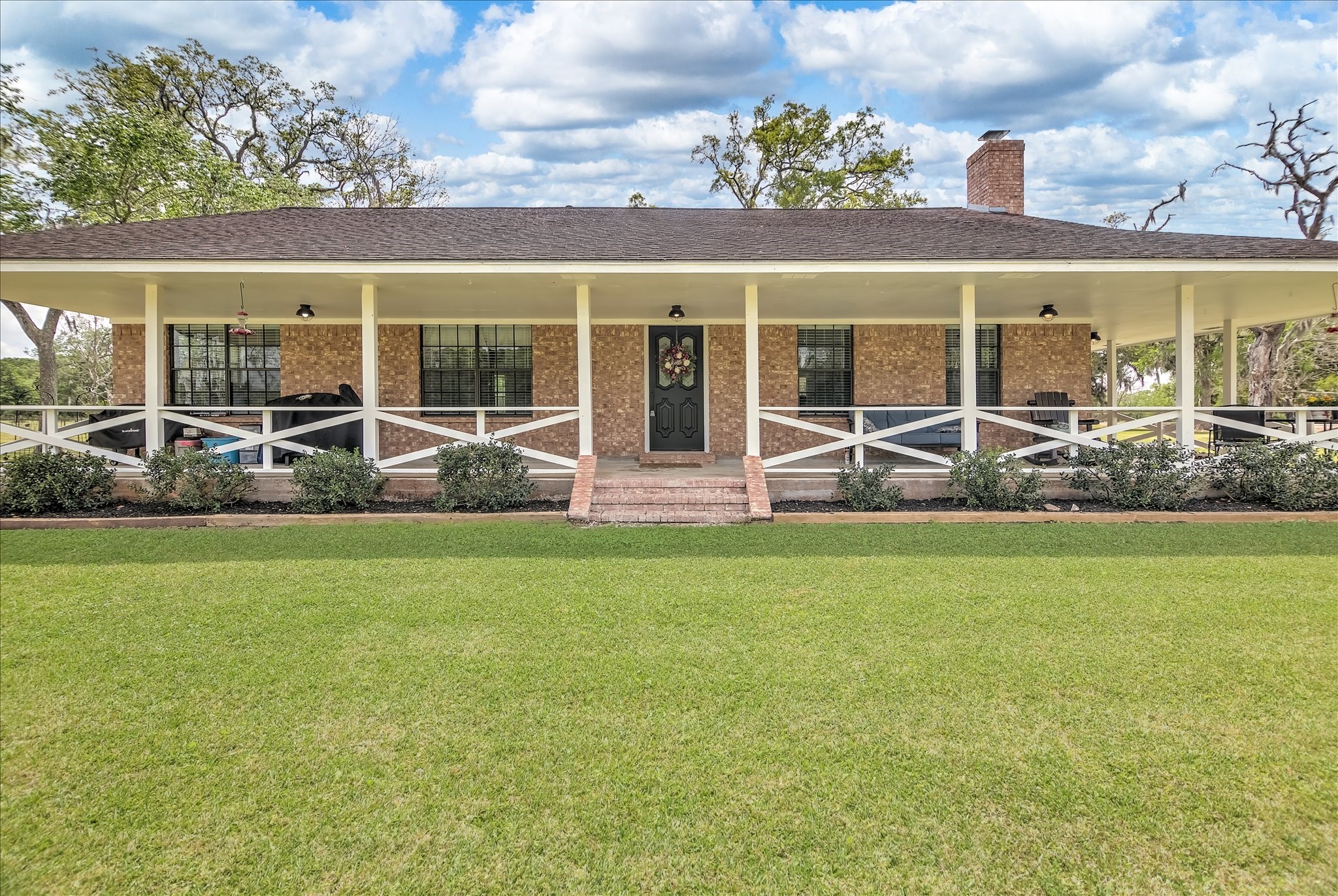 159 County Road 611A Angleton, TX 77515 - Photo 2 of 40