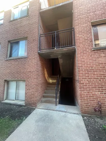 $145,000 | 2245 West Farwell Avenue, Unit 3B, Chicago, IL 60645