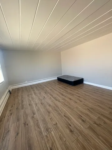 $145,000 | 2245 West Farwell Avenue, Unit 3B, Chicago, IL 60645