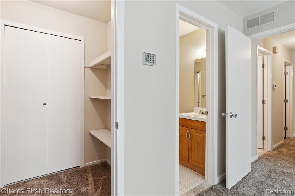 24050 Middlebelt Road, Unit 3 Farmington Hills, MI 48336 - Photo 21 of 28