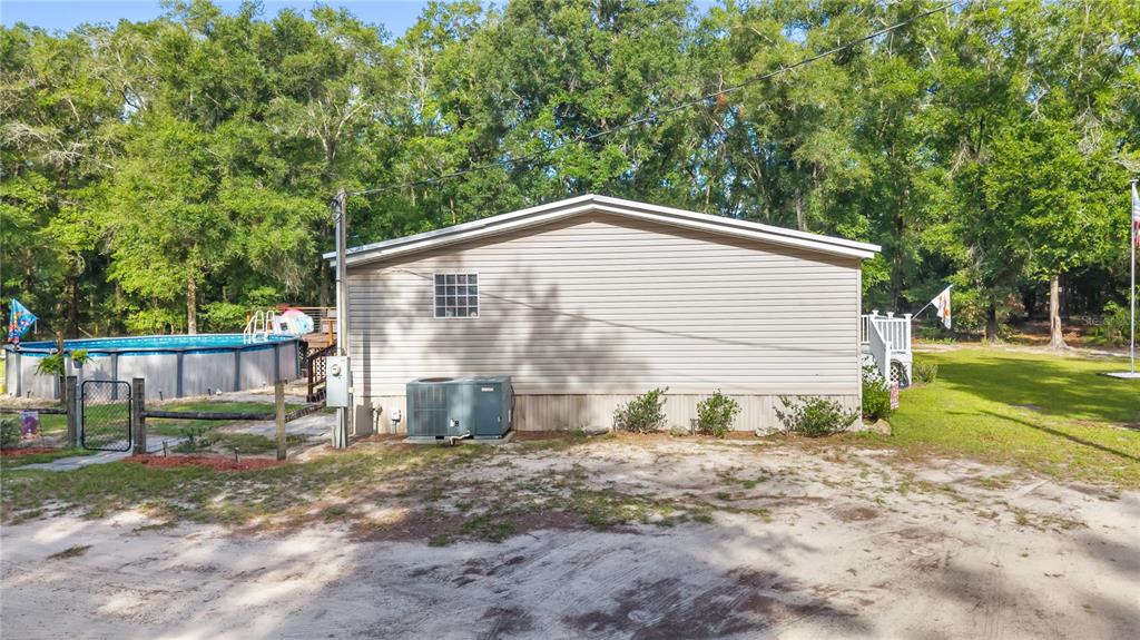 6679 Northwest 27th Place Bell, FL 32619 - Photo 6 of 55