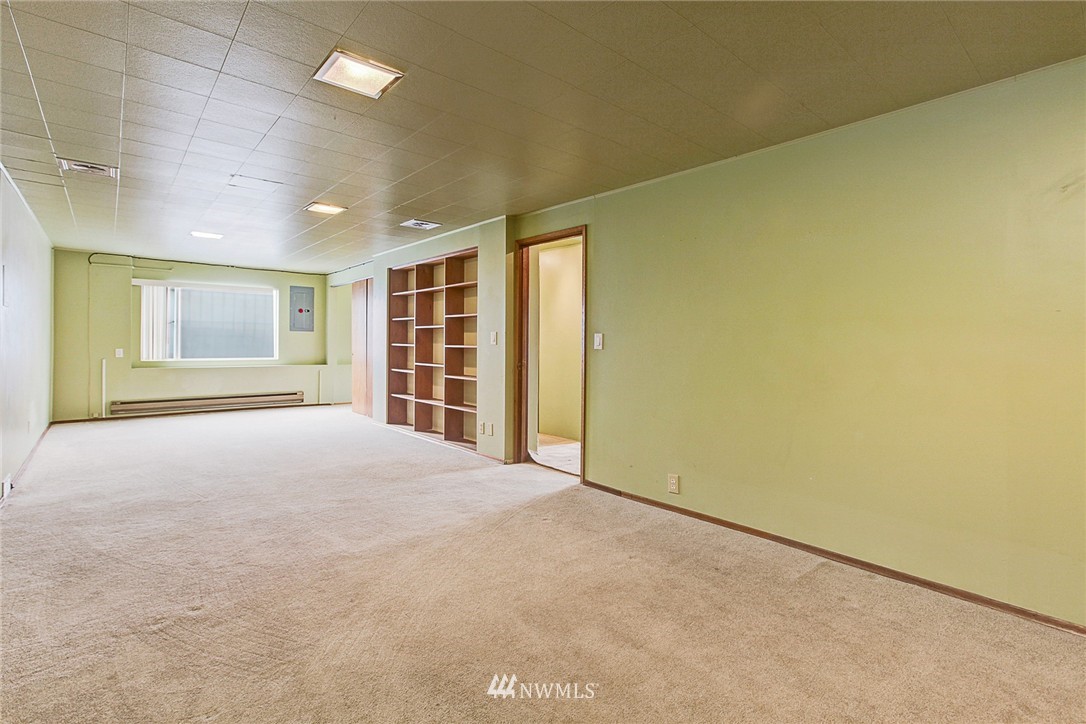 7217 46th Avenue South Seattle, WA 98118 - Photo 13 of 20