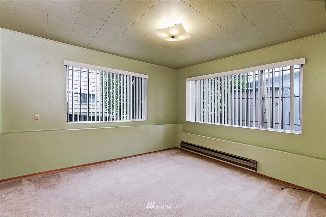 7217 46th Avenue South Seattle, WA 98118 - Photo 15 of 20