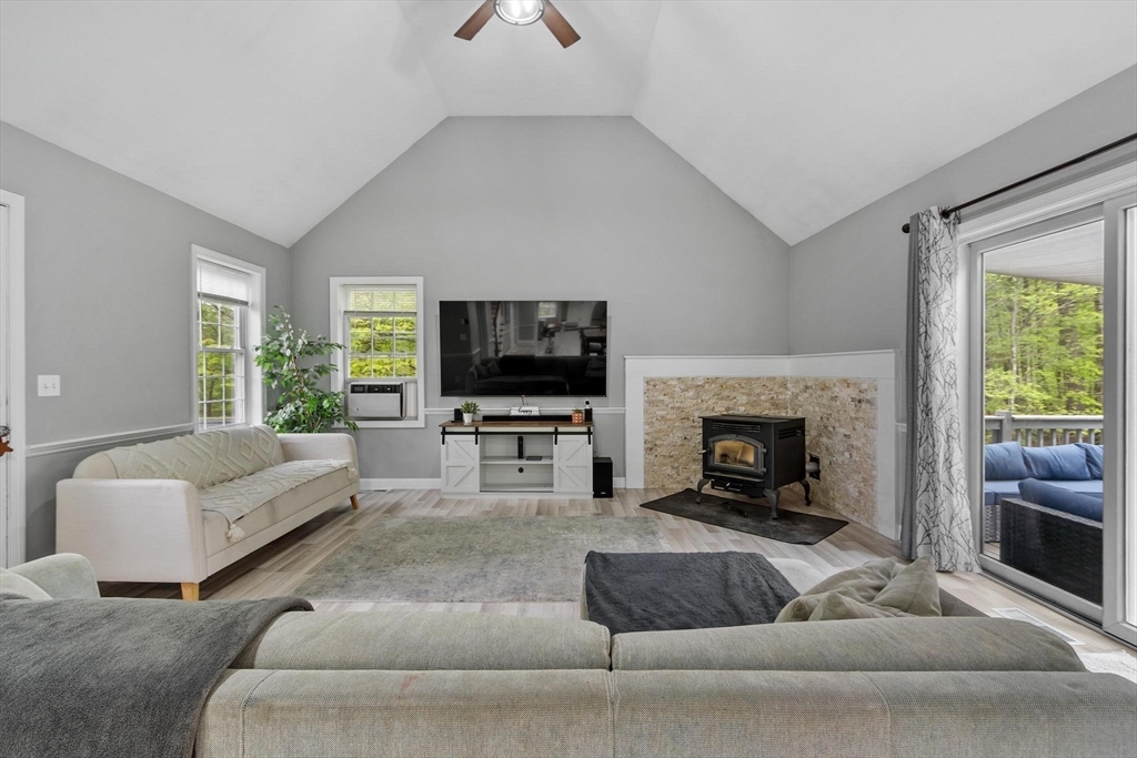 731 Foster Road Ashby, MA 01431 - Photo 20 of 42