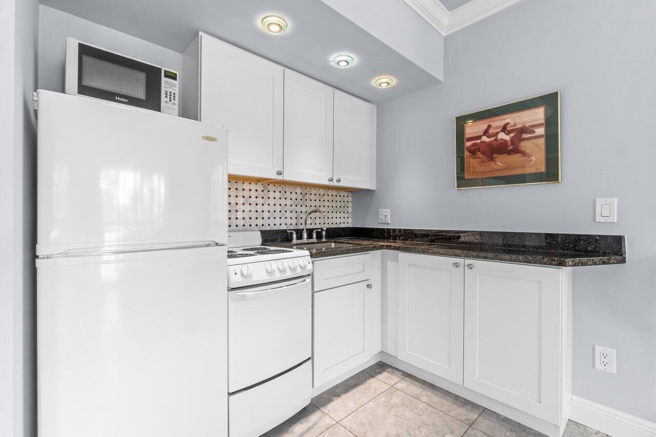 13334 Polo Club Road, Unit 320/321 Wellington, FL 33414 - Photo 16 of 30 026-13334PoloClubRoad-320321-Wellington-
