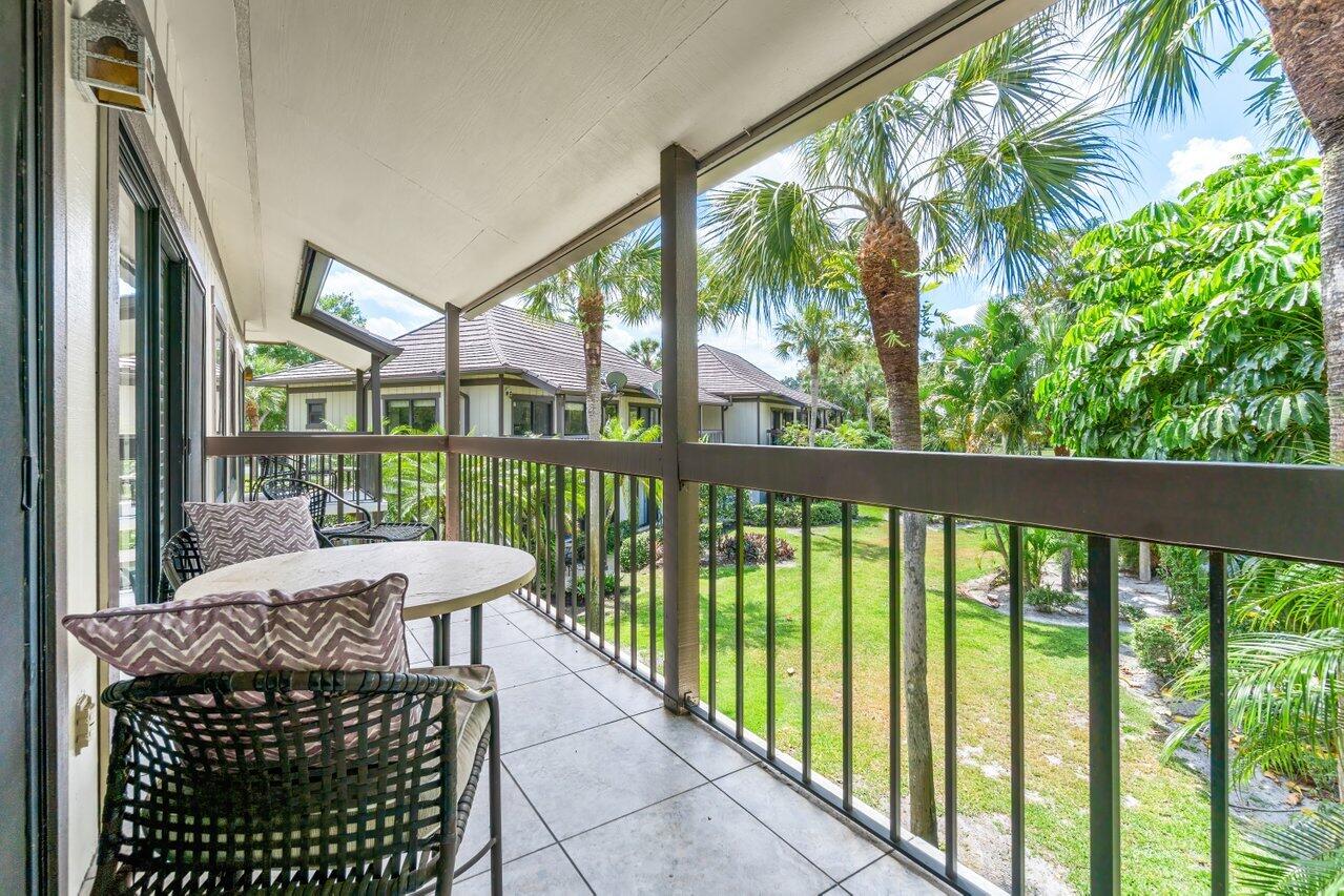 13334 Polo Club Road, Unit 320/321 Wellington, FL 33414 - Photo 20 of 30 020-13334PoloClubRoad-320321-Wellington-