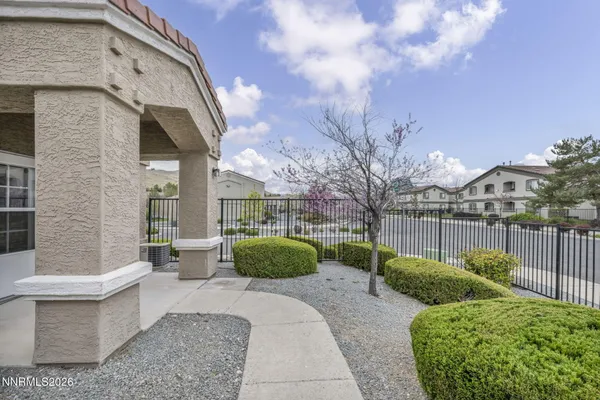 $384,938 | 5695 Vista Luna Drive, Unit 101, Sparks, NV 89436