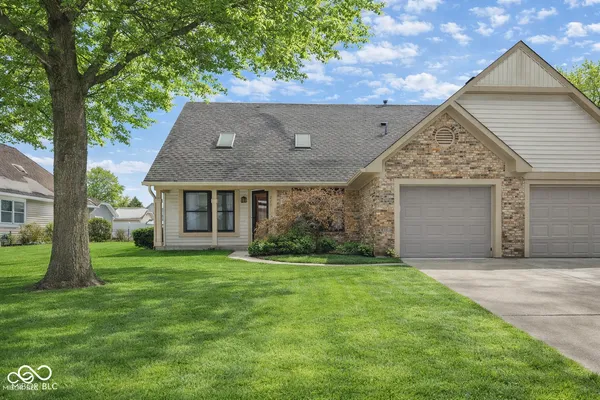 $199,999 | 215 Black Maple Court, Greenwood, IN 46143
