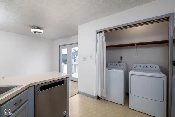 $199,999 | 215 Black Maple Court, Greenwood, IN 46143