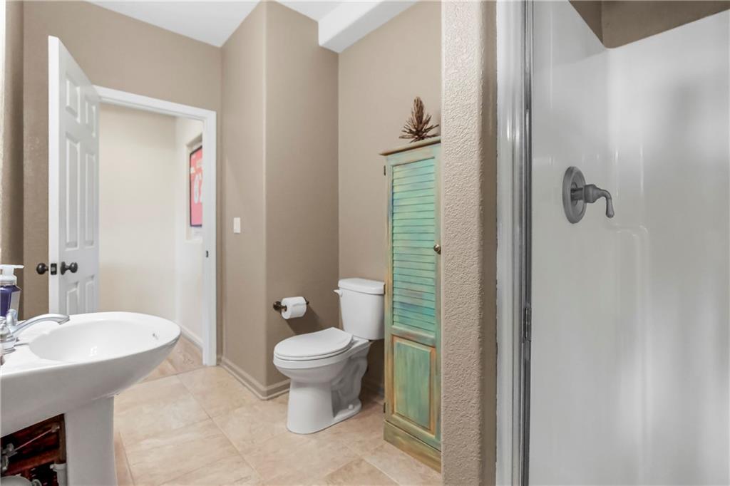 4317 Northeast Maplegate Court Lee's Summit, MO 64064 - Photo 28 of 39