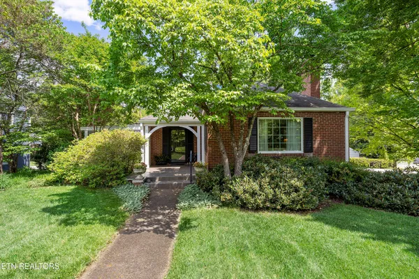 $1,100,000 | 932 Woodside Street, Knoxville, TN 37919