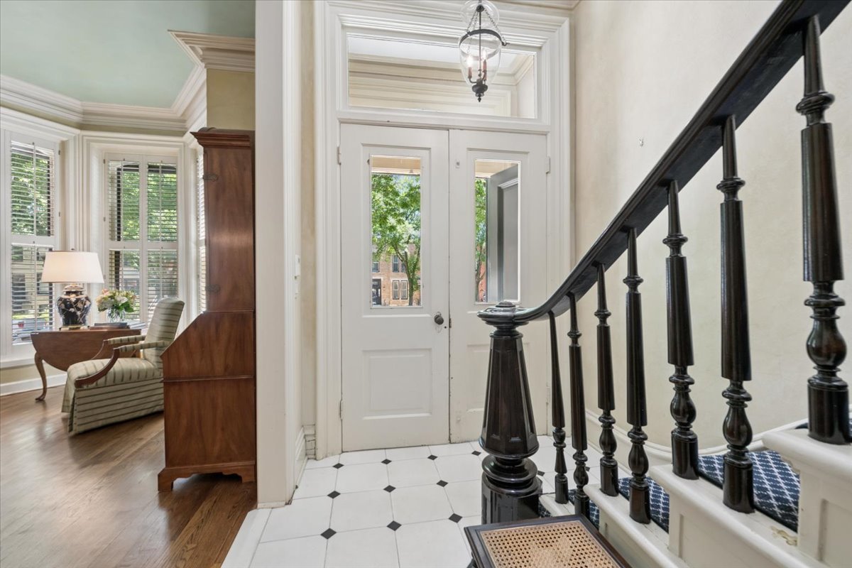 818 South Bishop Street Chicago, IL 60607 - Photo 2 of 27