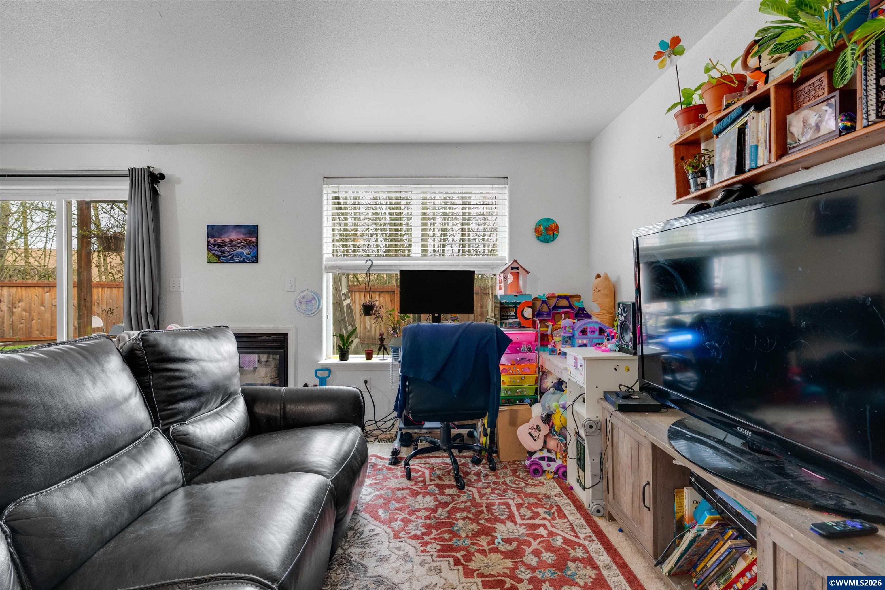 1416 Falcon Loop Independence, OR 97351 - Photo 5 of 47