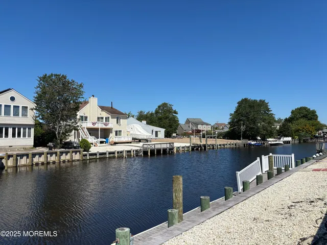 $2,400 | 156 Rodman Drive, Beach Haven West, NJ 08050