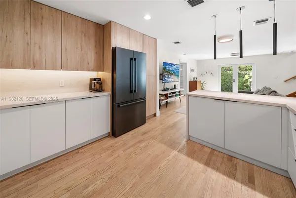 $2,295,000 | 14 San Sebastian Avenue, Coral Gables, FL 33134