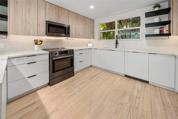$2,295,000 | 14 San Sebastian Avenue, Coral Gables, FL 33134