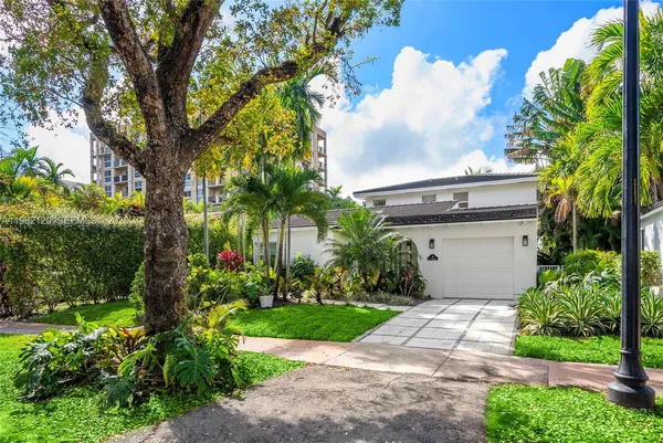 $2,295,000 | 14 San Sebastian Avenue, Coral Gables, FL 33134