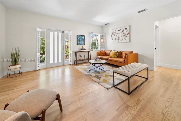 $2,295,000 | 14 San Sebastian Avenue, Coral Gables, FL 33134
