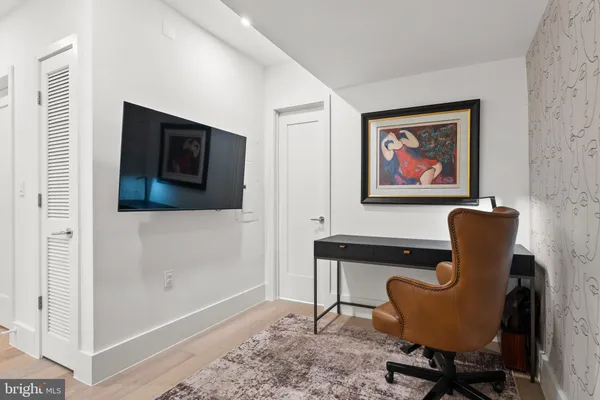 $890,000 | 3219 Wisconsin Avenue Northwest, Unit 101, Washington, DC 20016