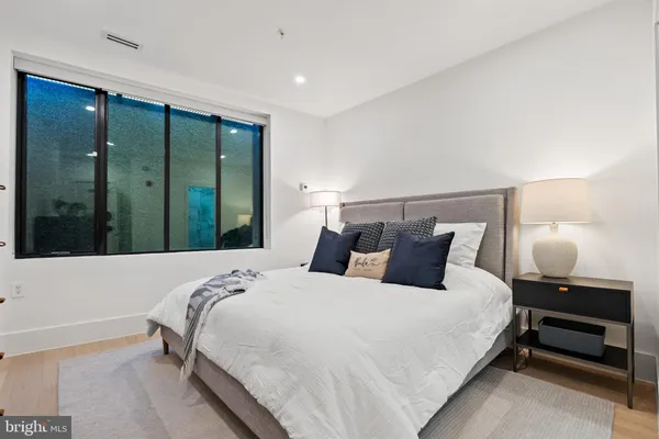 $890,000 | 3219 Wisconsin Avenue Northwest, Unit 101, Washington, DC 20016