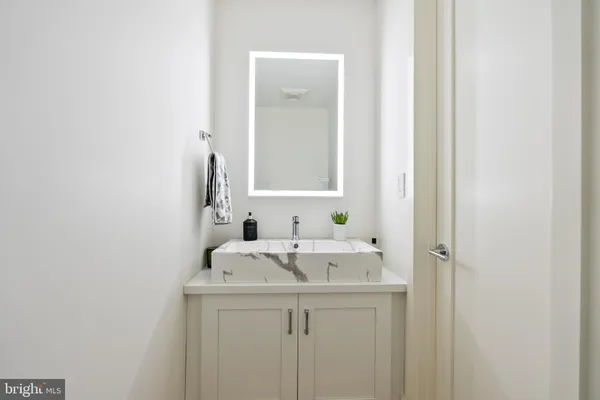 $890,000 | 3219 Wisconsin Avenue Northwest, Unit 101, Washington, DC 20016