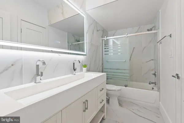 $890,000 | 3219 Wisconsin Avenue Northwest, Unit 101, Washington, DC 20016