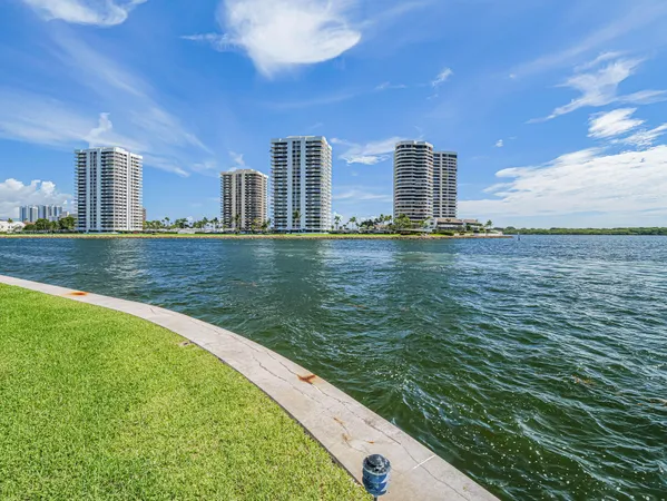 $2,350 | 37 Yacht Club Drive, Unit 310, North Palm Beach, FL 33408