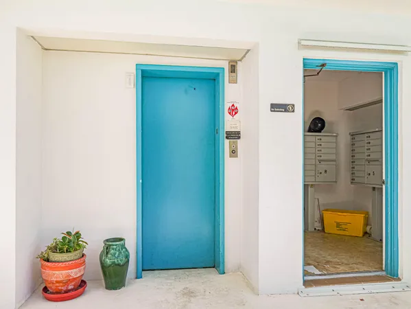 $2,350 | 37 Yacht Club Drive, Unit 310, North Palm Beach, FL 33408
