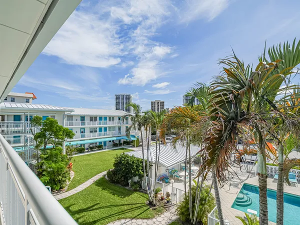 $2,350 | 37 Yacht Club Drive, Unit 310, North Palm Beach, FL 33408