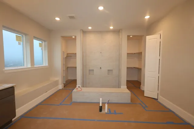 $810,000 | 119 Rustica Bloom Trail, Willis, TX 77318