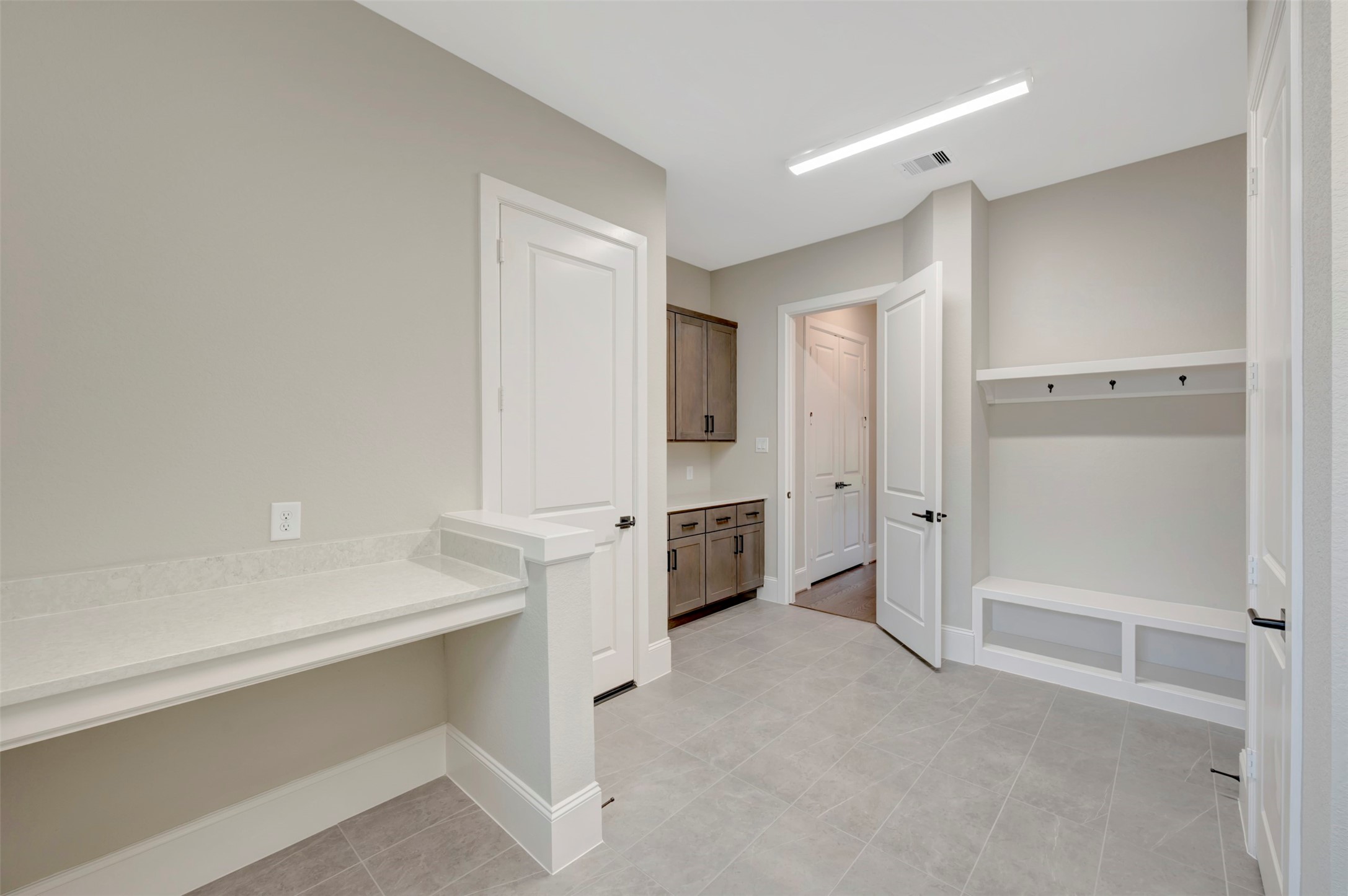 119 Rustica Bloom Trail Willis, TX 77318 - Photo 38 of 50 a bathroom with a tub sink and mirror