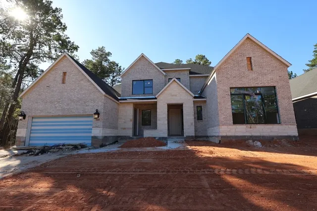 $810,000 | 119 Rustica Bloom Trail, Willis, TX 77318