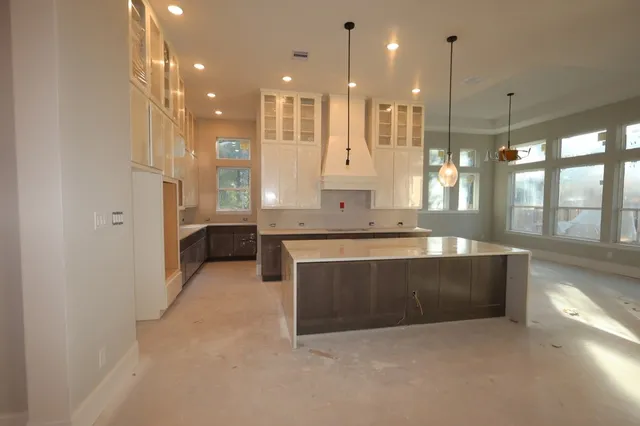 $810,000 | 119 Rustica Bloom Trail, Willis, TX 77318