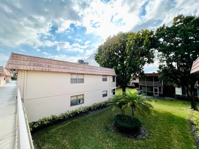 $98,999 | 465 Saxony Way, Delray Beach, FL 33446