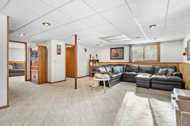 $490,000 | N5581 Star Branch Road, Pardeeville, WI 53954