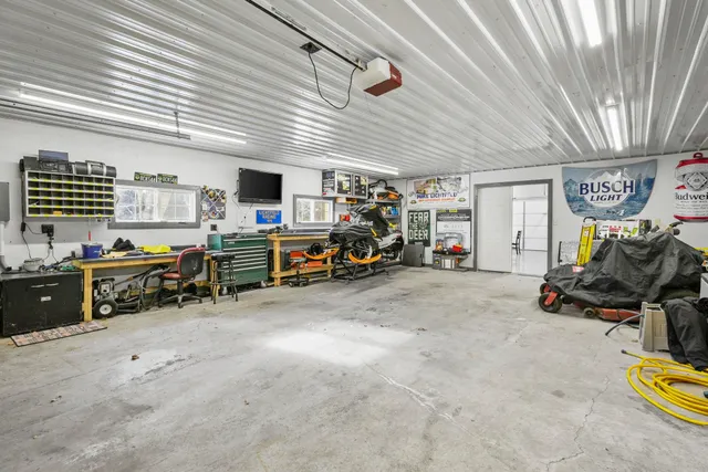 $490,000 | N5581 Star Branch Road, Pardeeville, WI 53954