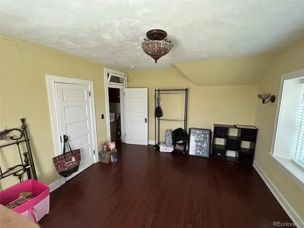 $868,868 | 409 Vinson Street, Holly, CO 81047