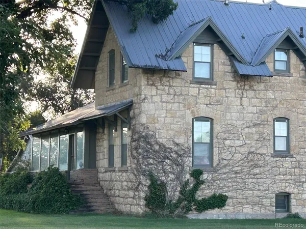 $868,868 | 409 Vinson Street, Holly, CO 81047