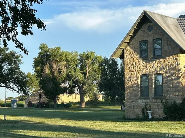 $868,868 | 409 Vinson Street, Holly, CO 81047