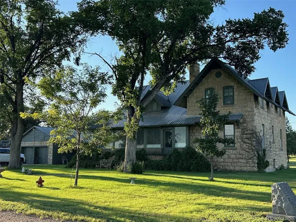 $868,868 | 409 Vinson Street, Holly, CO 81047