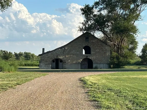 $868,868 | 409 Vinson Street, Holly, CO 81047