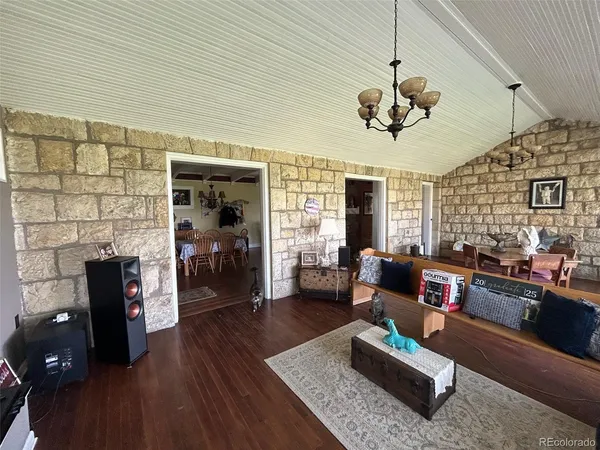 $868,868 | 409 Vinson Street, Holly, CO 81047