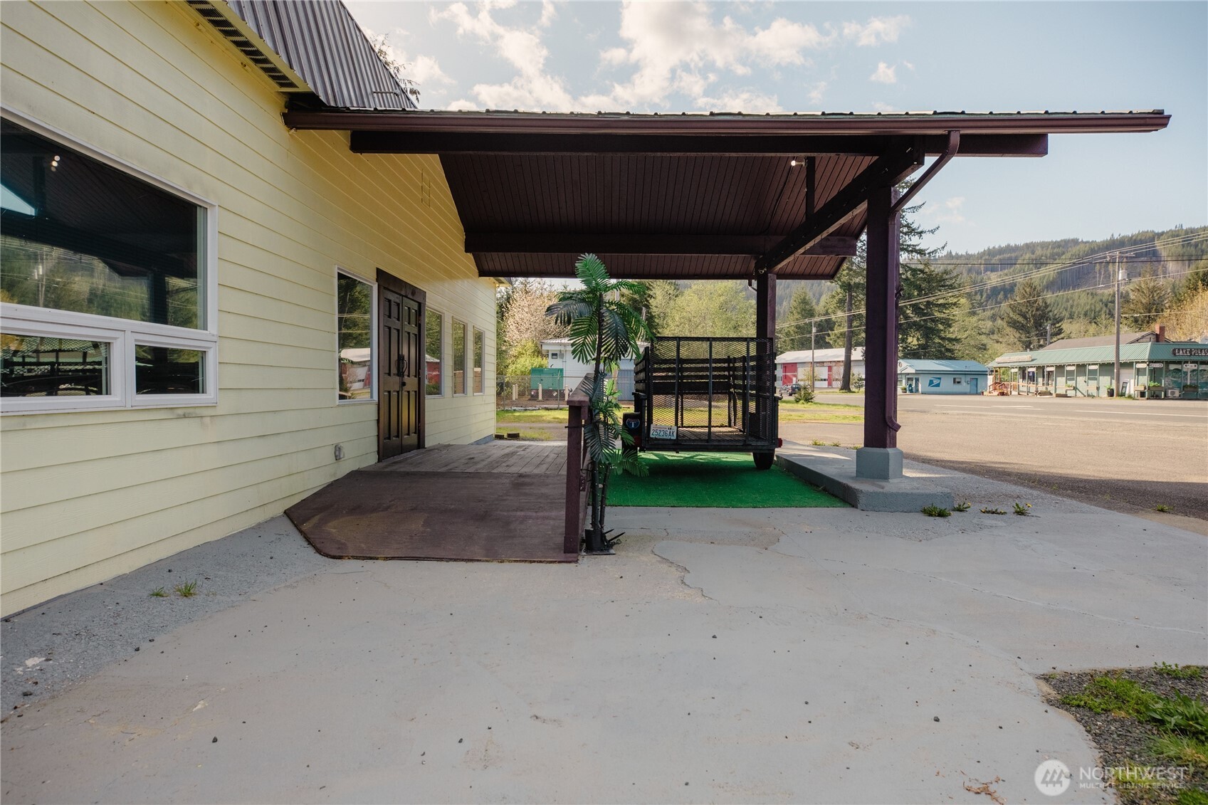 200400 Highway 101 Beaver, WA 98305 - Photo 6 of 39