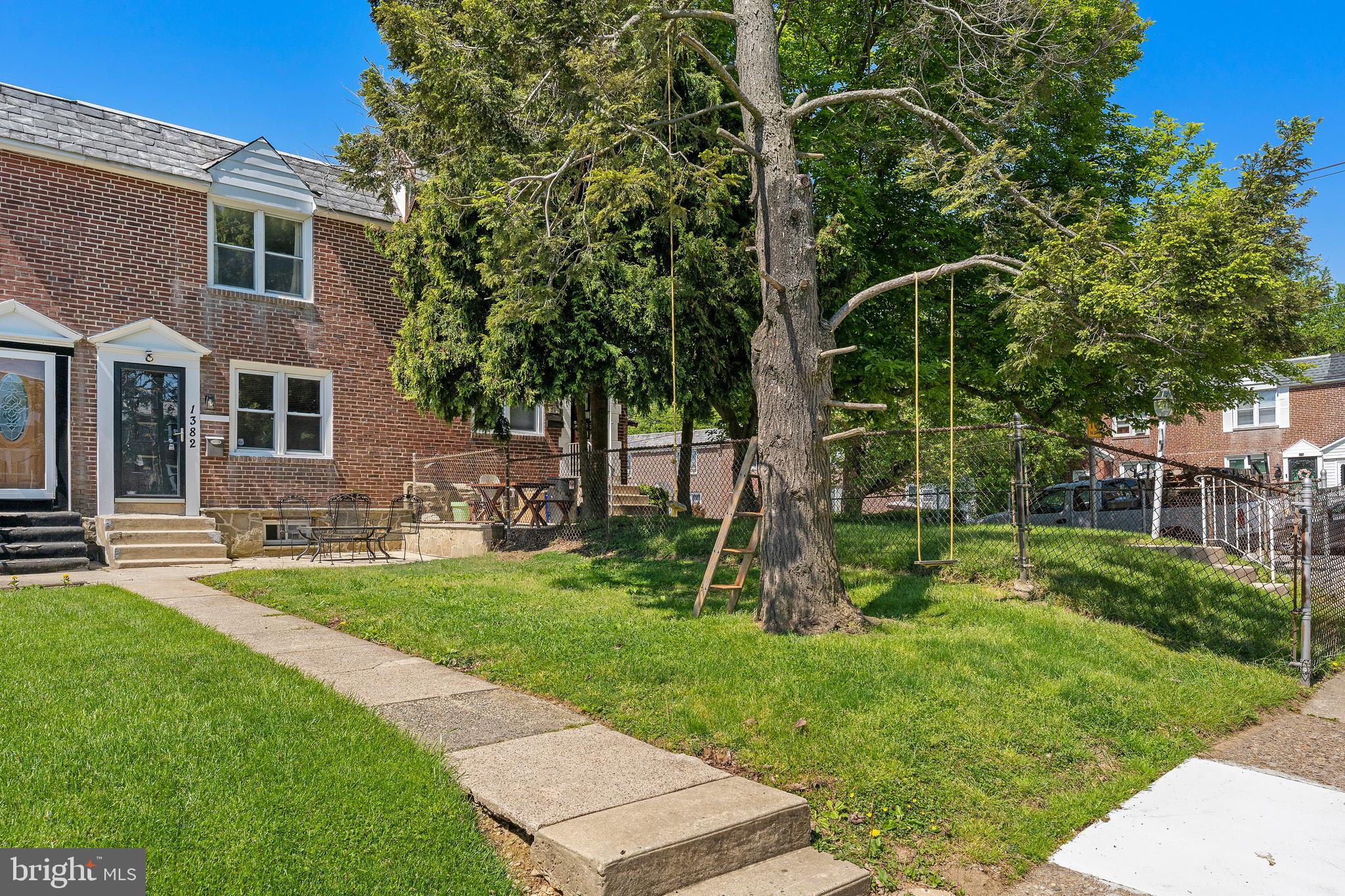 1382 Pennington Road Philadelphia, PA 19151 - Photo 2 of 16 Gallery Image 2