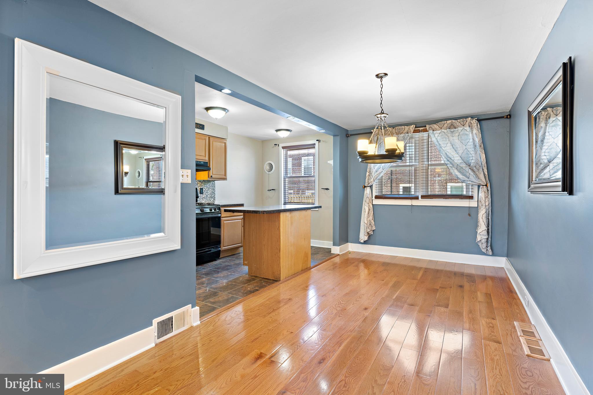 1382 Pennington Road Philadelphia, PA 19151 - Photo 5 of 16 Gallery Image 5
