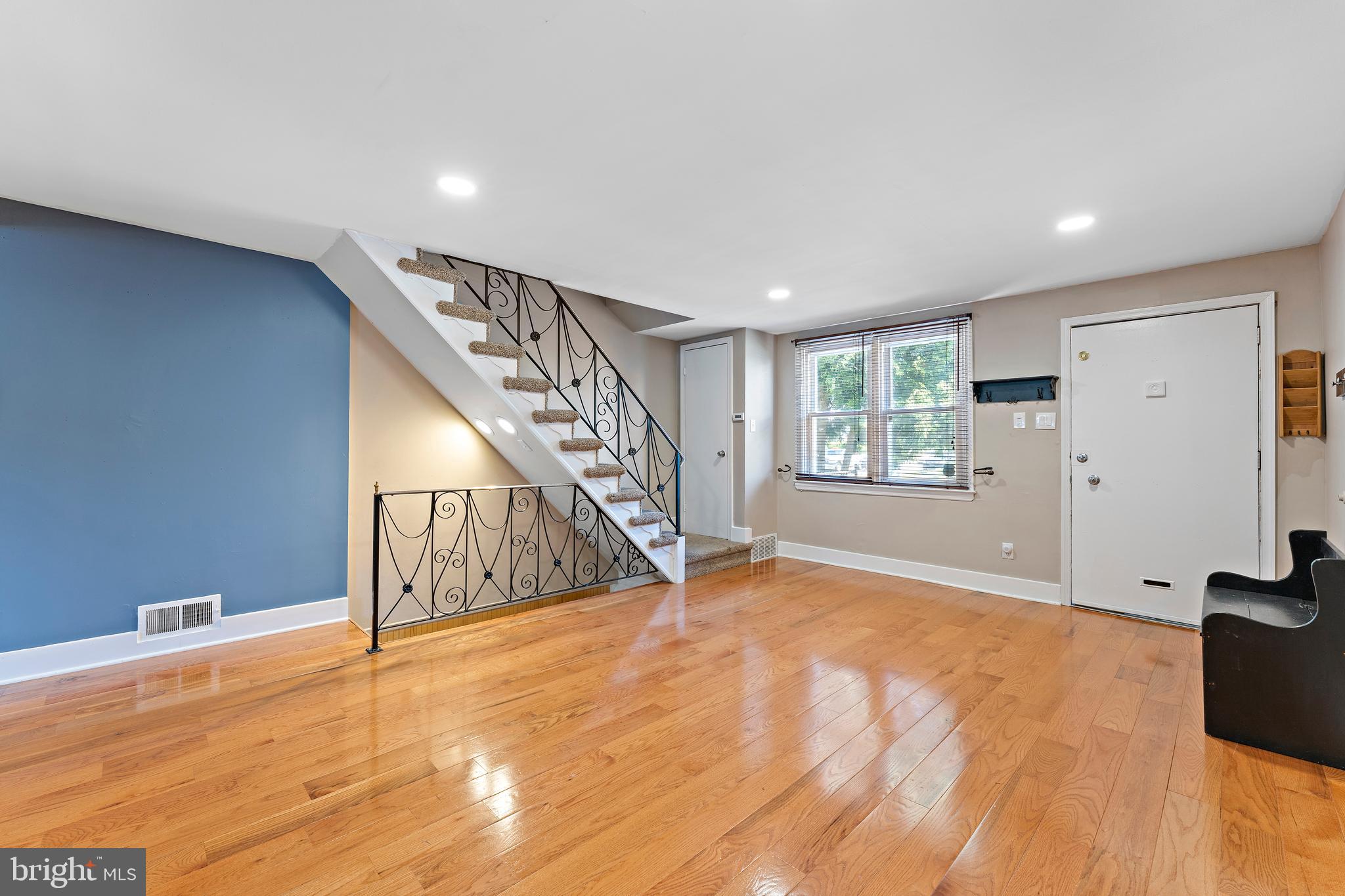 1382 Pennington Road Philadelphia, PA 19151 - Photo 6 of 16 Gallery Image 6