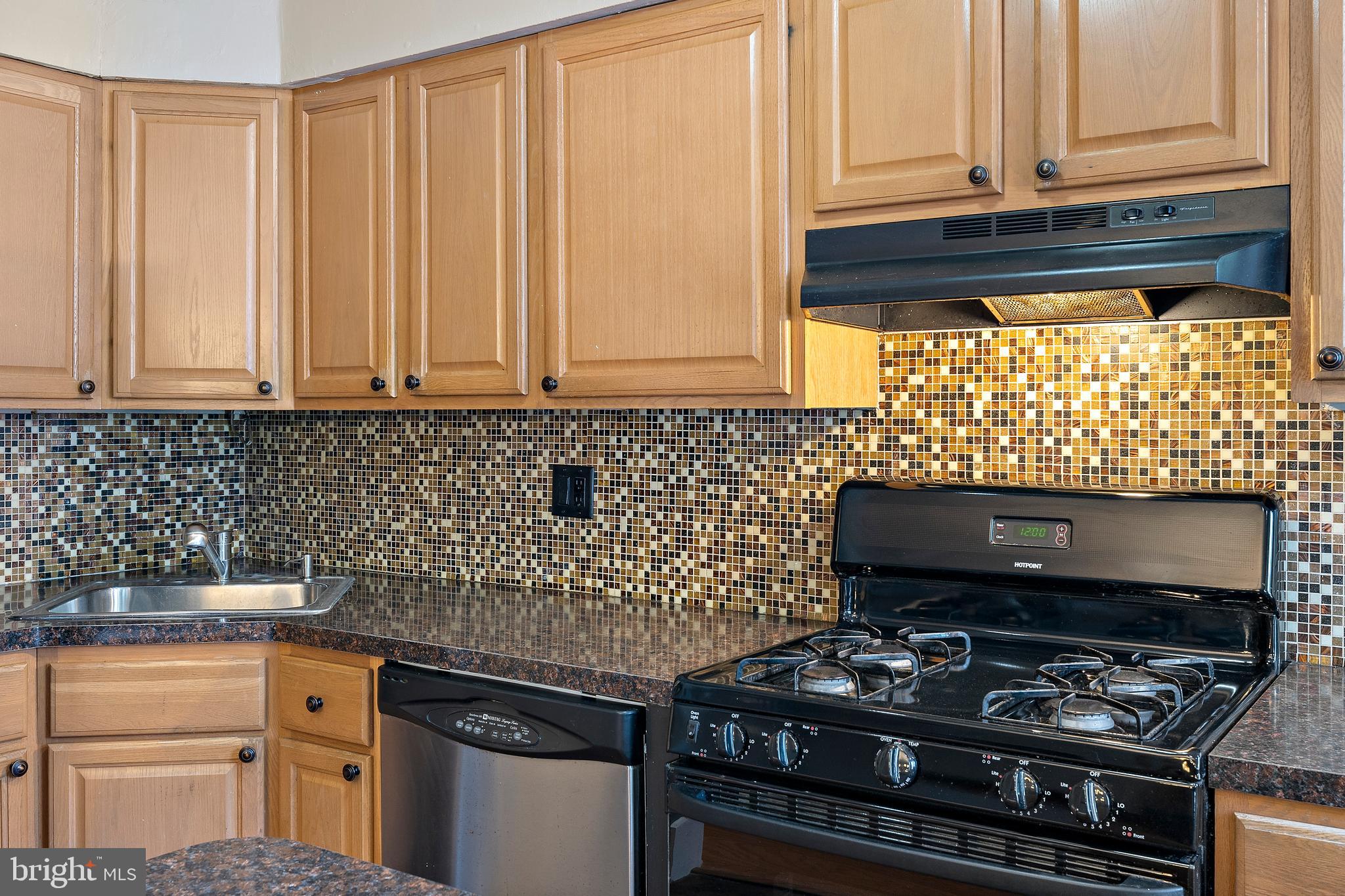1382 Pennington Road Philadelphia, PA 19151 - Photo 8 of 16 Gallery Image 8