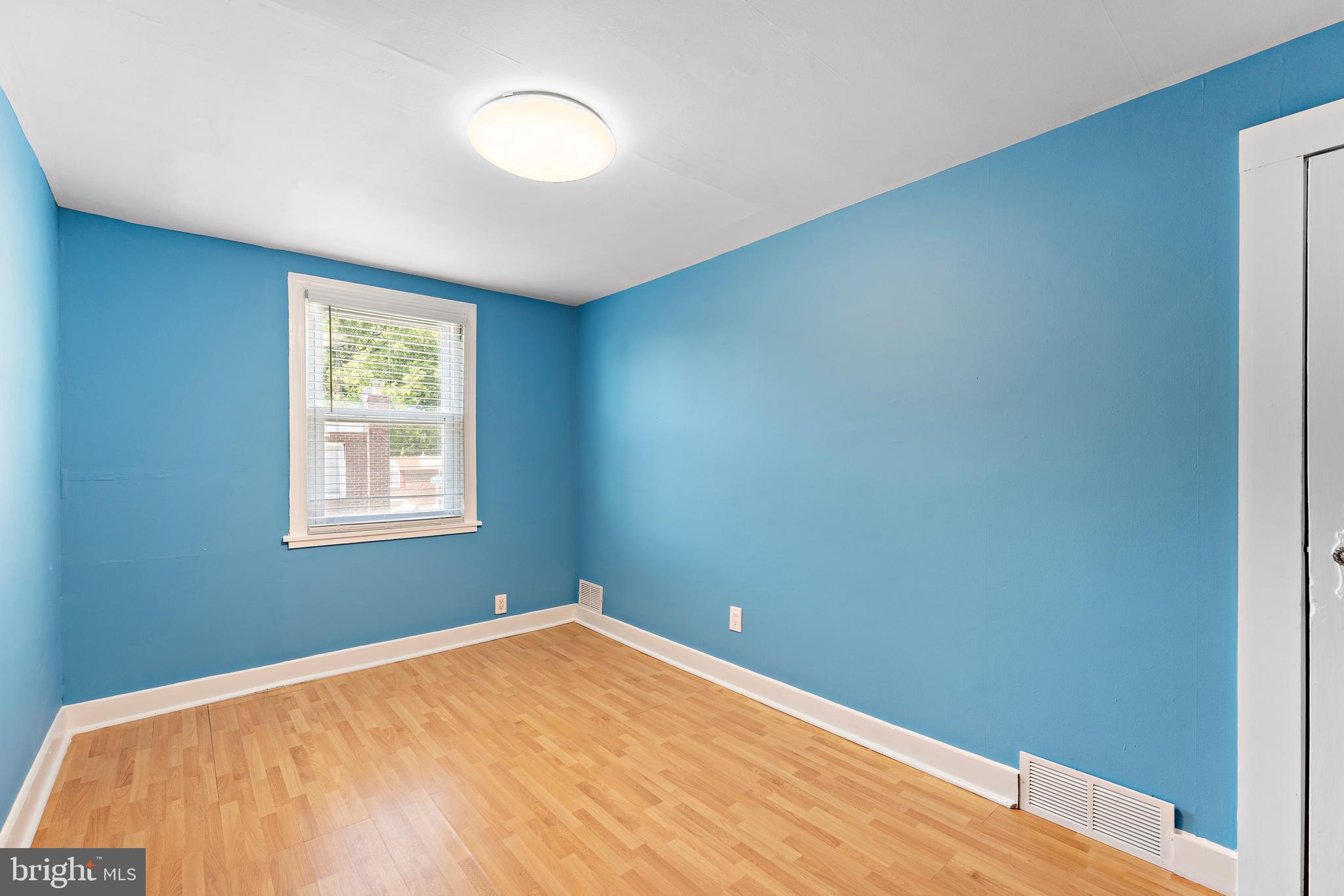 1382 Pennington Road Philadelphia, PA 19151 - Photo 9 of 16 2nd bedroom
